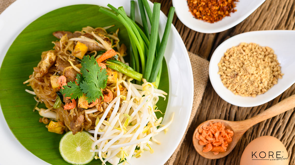 Raw Pad Thai with Manuka honey & Peanut Sauce